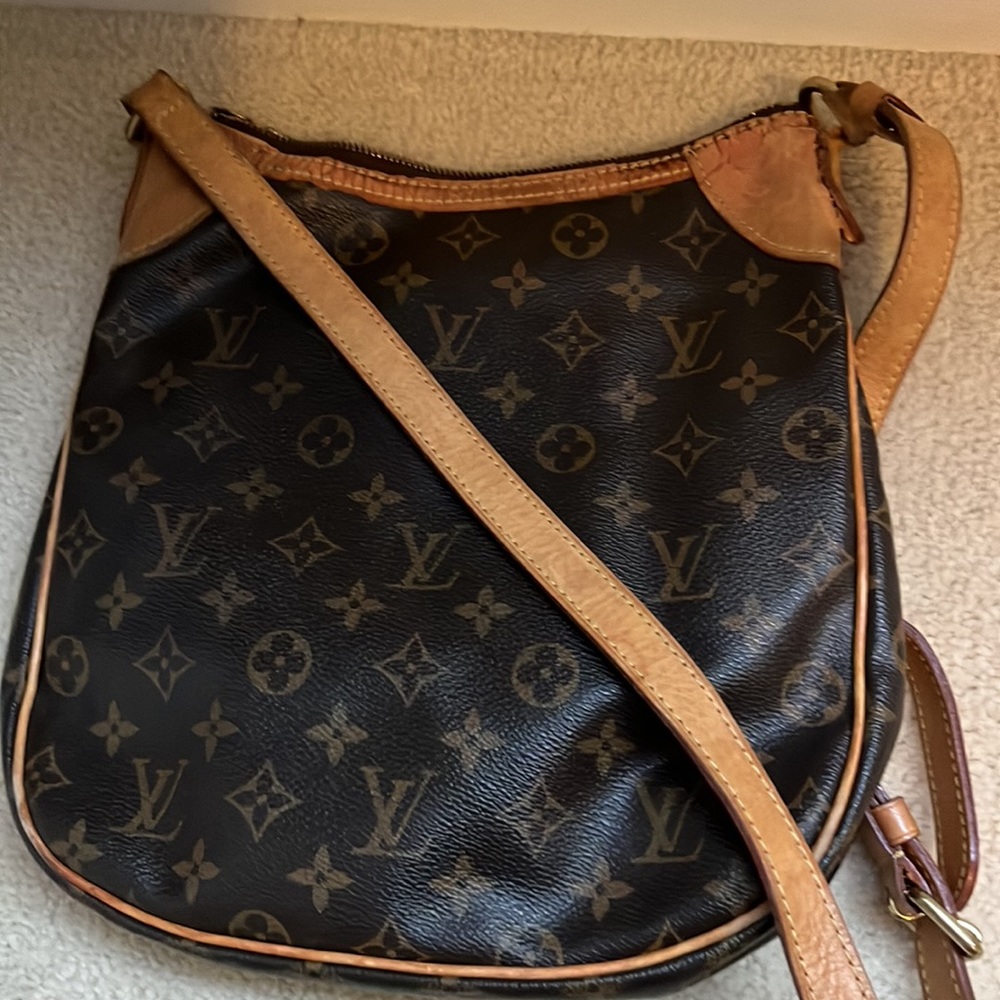 Louis Vuitton Odeon MM.